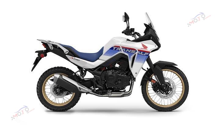 TRANSALP 750.